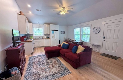 Rockport House | 3 bedroom 2 bath Coastal Cottage with Community Pool