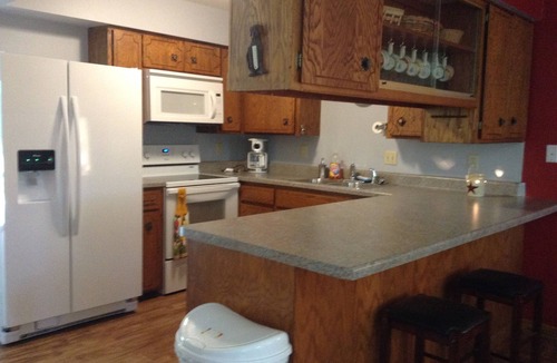 Mount Pleasant House | 3 Bedroom, 2 Bath House, Large Yard, 4 Miles From New Glarus, 10 Miles To Monroe