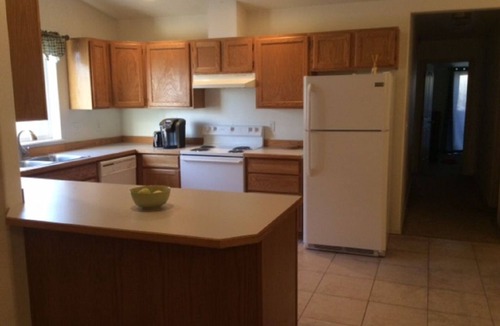 Brownstown House | 3 Bedroom 2 Bath House #2