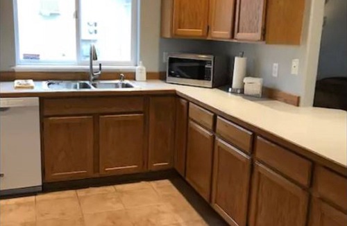 Brownstown House | 3 bedroom 2 bath house # 3