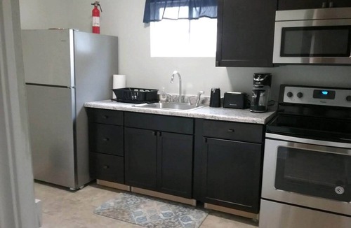 Cedar Rapids House | 3 Bedroom, 2 Bath Just 9 Blocks from Downtown!