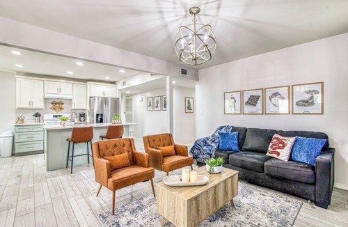 Biggs Field House | 3 bedroom 2 bath Magical home
