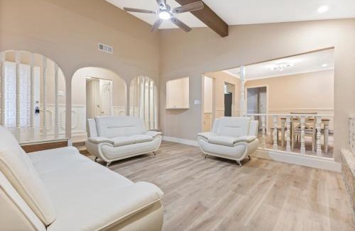 South Side House | 3 bedroom 2 bathroom 6 sleep,