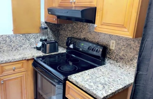 North Miami House | 3-bedroom 2-Bathroom Home in fabulous Miami with WiFi, AC. Central location!