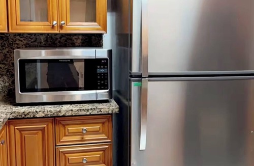 North Miami House | 3-bedroom 2-Bathroom Home in fabulous Miami with WiFi, AC. Central location!