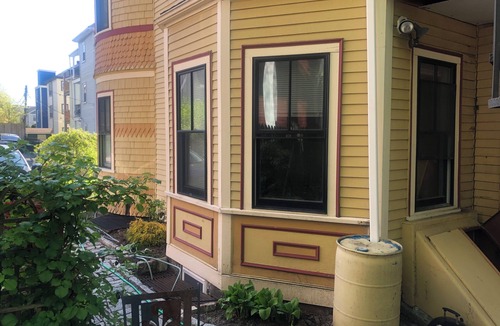 Egleston Square Apartment | 3-bedroom 2 baths beautiful victorian with WiFi, AC