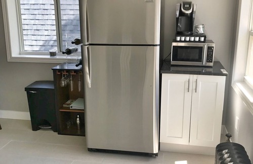 Walkerville Apartment | 3-bedroom/2 full bathroom apartment in Windsor, ON