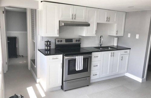Walkerville Apartment | 3-bedroom/2 full bathroom apartment in Windsor, ON