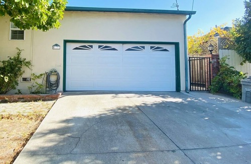 Millbrae House | 3 bedroom (6 people) residential home in lovely safe town near SFO/SF Bay Area