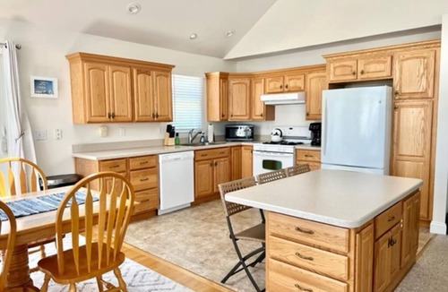 Beach Haven Gardens House | 3 bedroom accommodation in Beach Haven Gardens