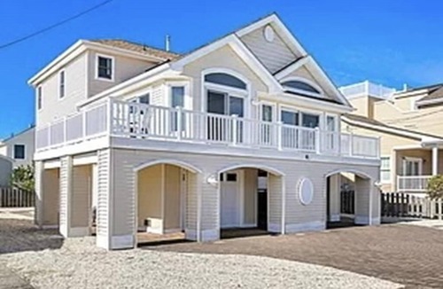 Beach Haven Gardens House | 3 bedroom accommodation in Beach Haven Gardens