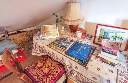 Dampierre-en-Burly House | 3 bedroom accommodation in Dampierre en burly