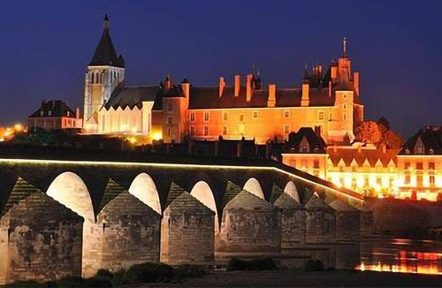 Dampierre-en-Burly House | 3 bedroom accommodation in Dampierre en burly