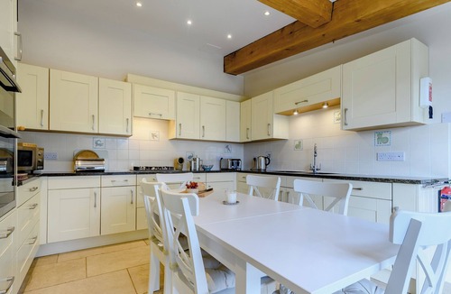 Ozleworth Cottage | 3 bedroom accommodation in Wotton-under-Edge
