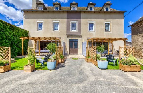 Baraqueville House | 3 bedroom accommodation in Baraqueville