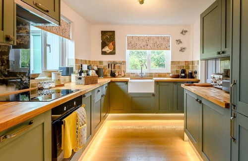 East Woodyates Cottage | 3 bedroom accommodation in Blandford Forum