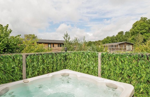 Bury St Edmunds Ski Chalet | 3 bedroom accommodation in Bury St Edmunds