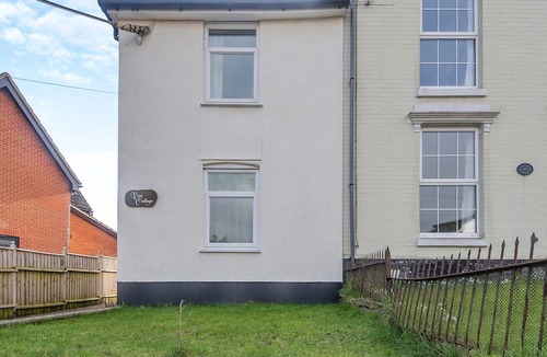 Chelmondiston Cottage | 3 bedroom accommodation in Chelmondiston