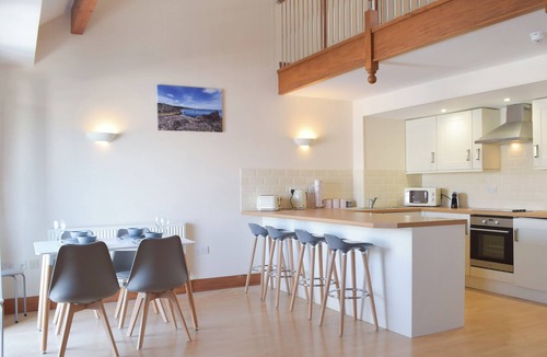 Milford Haven Cottage | 3 bedroom accommodation in Milford Haven