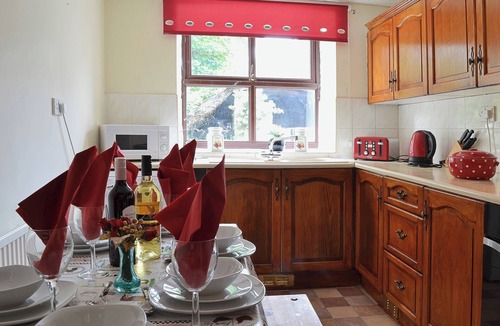 Dihewid Cottage | 3 bedroom accommodation in Near Aberaeron