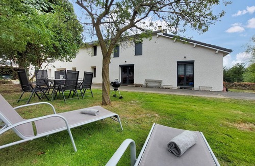 Saint-Hostien House | 3 bedroom accommodation in Saint-Hostien
