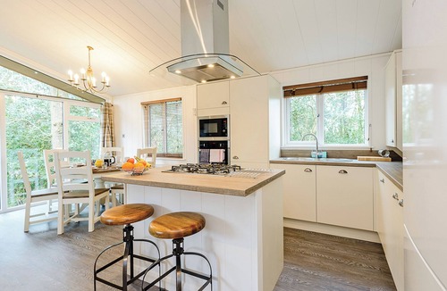 Holton Heath Ski Chalet | 3 bedroom accommodation in Holton Heath