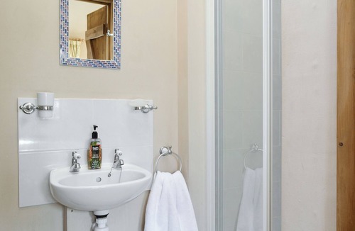 Preston Wynne Cottage | 3 bedroom accommodation in Preston Wynne