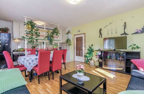 Popovici House | 3 bedroom accommodation in Radovcici