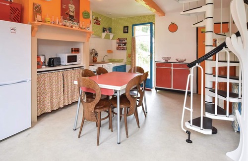 Le Bourg-Dun House | 3 bedroom accommodation in Le Bourg-Dun