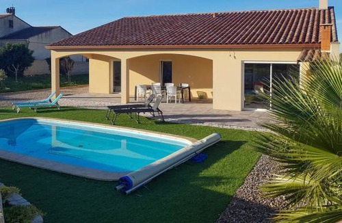 Quarante House | 3 bedroom accommodation in Quarante