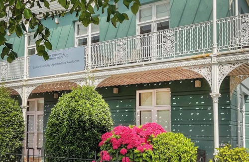 Aberystwyth Apartment | 3 bedroom accommodation in Aberystwyth