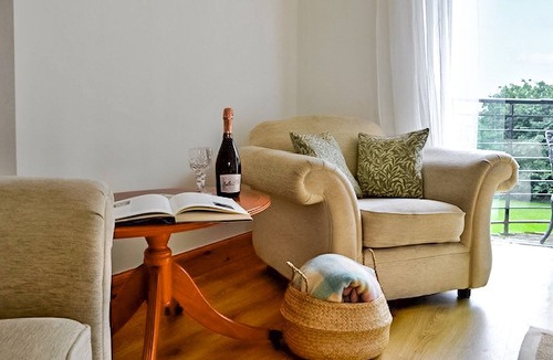 Murthly Cottage | 3 bedroom accommodation in Blairgowrie