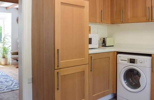 Chirk Bank Cottage | 3 bedroom accommodation in Weston Rhyn