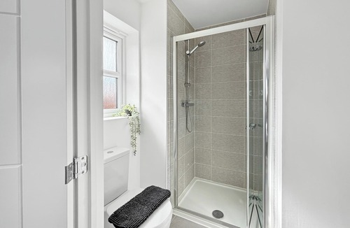 Bottesford Apartment | 3 bedroom accommodation in Bottesford