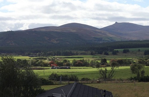 Banchory Cabin | 3 bedroom accommodation in Castlewood