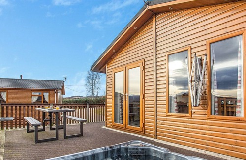 Banchory Cabin | 3 bedroom accommodation in Castlewood