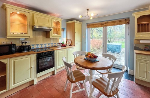 Denbigh Cottage | 3 bedroom accommodation in Colwyn Bay