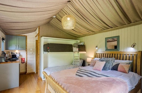 Felton Cabin | 3 bedroom accommodation in Shrewsbury