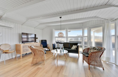 Houvig Strand House | 3 bedroom accommodation in Ringkøbing