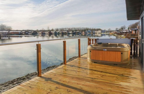 Carnforth Ski Chalet | 3 bedroom accommodation in Carnforth