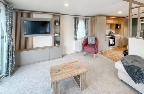 Congleton Ski Chalet | 3 bedroom accommodation in Eaton, Congleton