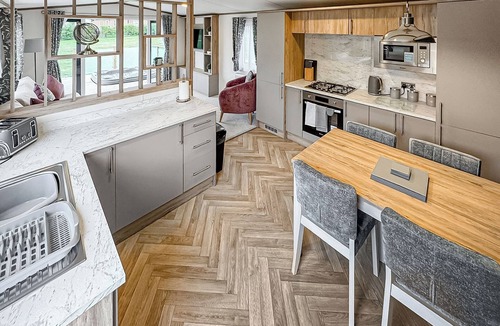 Congleton Ski Chalet | 3 bedroom accommodation in Eaton, Congleton