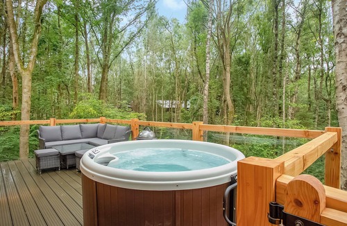 Overton-on-dee Ski Chalet | 3 bedroom accommodation in Ellesmere