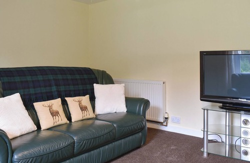 Fochabers Cottage | 3 bedroom accommodation in Orbliston, near Elgin