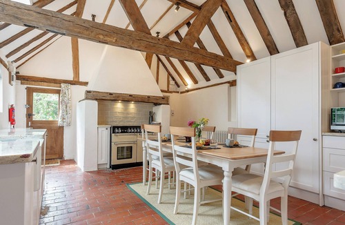 Lingfield Cottage | 3 bedroom accommodation in Lingfield