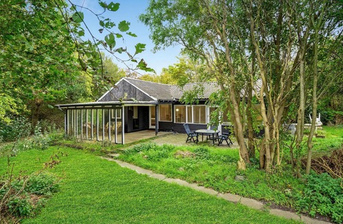 Dannemare House | 3 bedroom accommodation in Dannemare