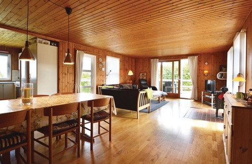 Vikær Strand House | 3 bedroom accommodation in Haderslev