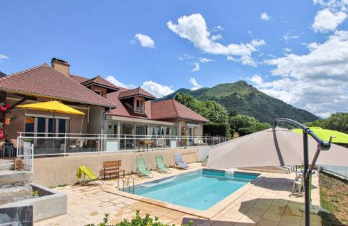 Corps House | 3 bedroom accommodation in Corps