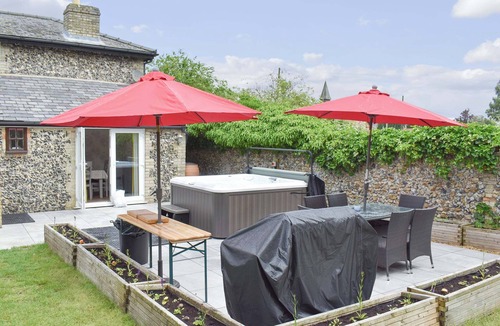 Beck Row Cottage | 3 bedroom accommodation in Beck Row