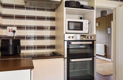 Sherwood Forest Cottage | 3 bedroom accommodation in Edwinstowe